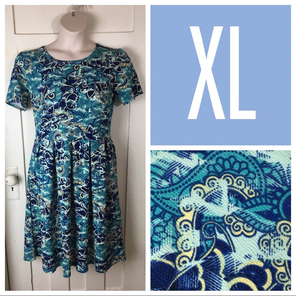 NWOT LuLaRoe Amelia Dress, Blue Paisley, Pockets!